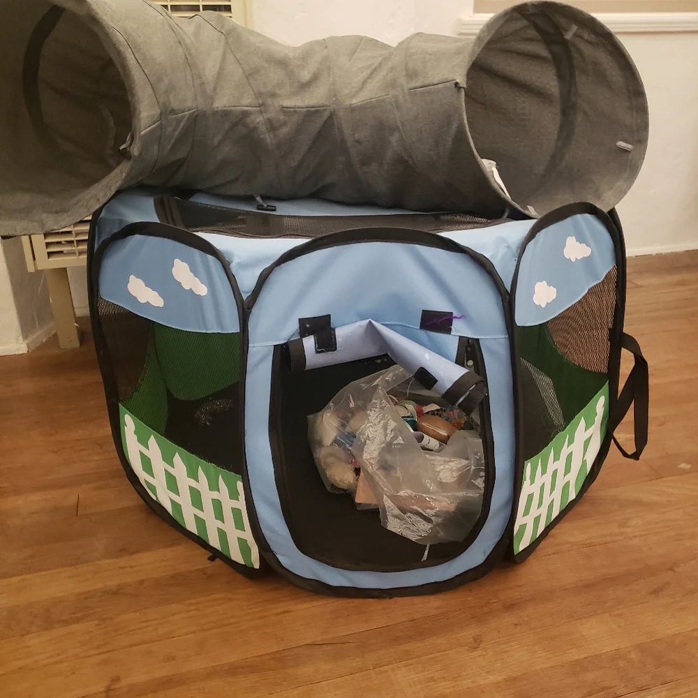 Pet kennel-foldable